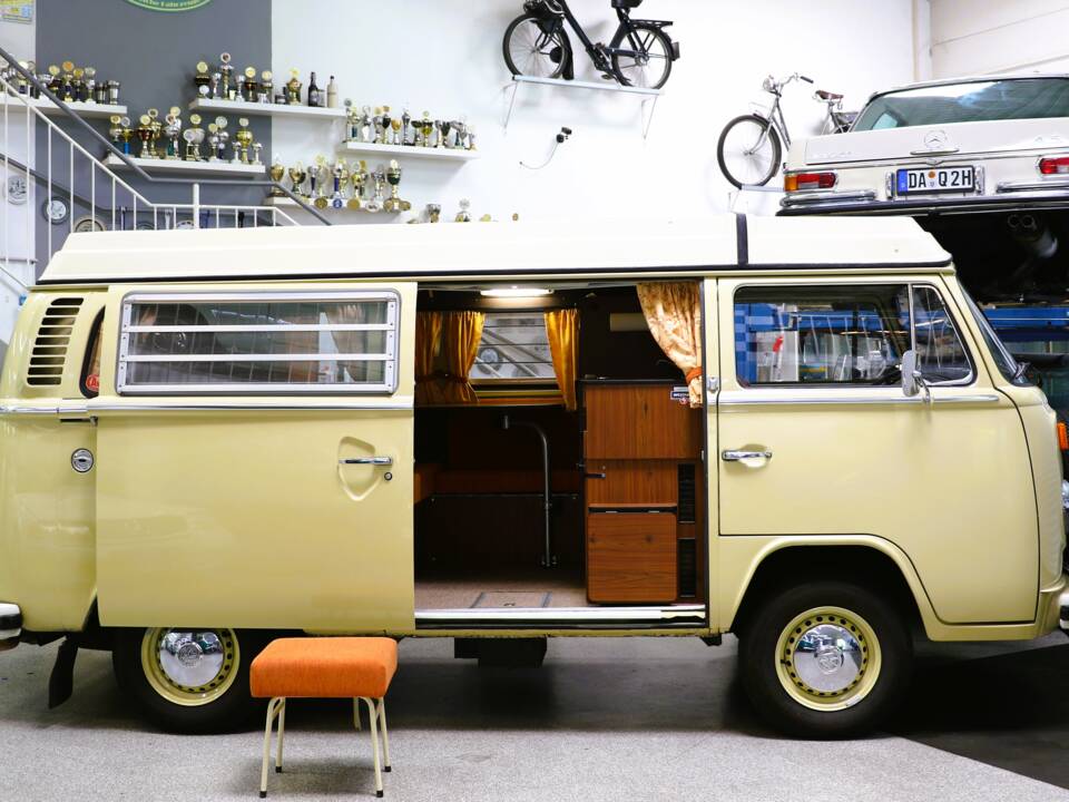 Afbeelding 24/36 van Volkswagen T2b Westfalia (1974)