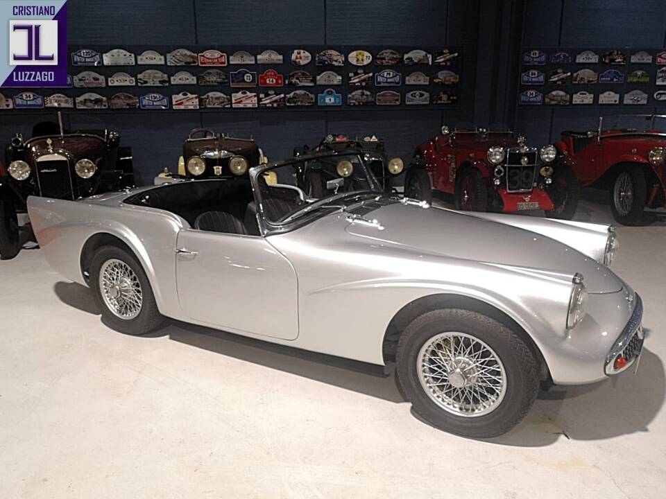 Image 9/37 of Daimler SP 250 (1960)