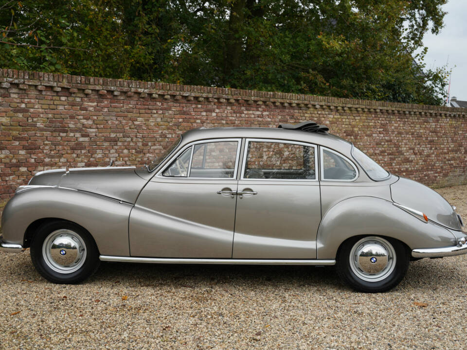 Immagine 24/50 di BMW 501 V8 (1965)