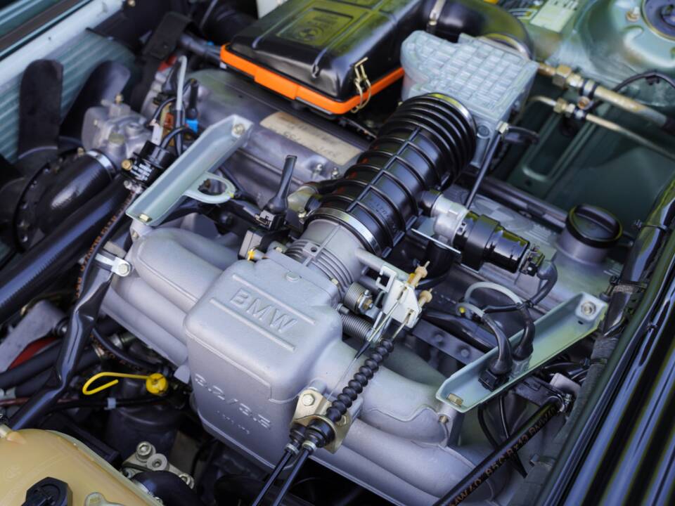 Bild 38/50 von BMW M 635 CSi (1986)