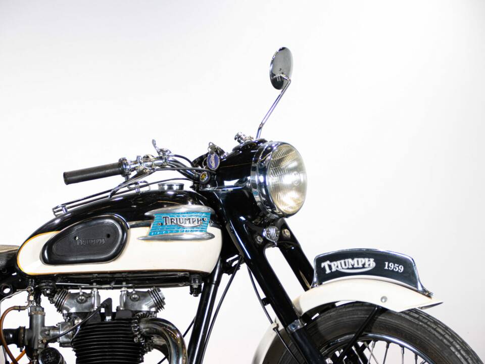Image 33/50 de Triumph 6T Thunderbird (1958)