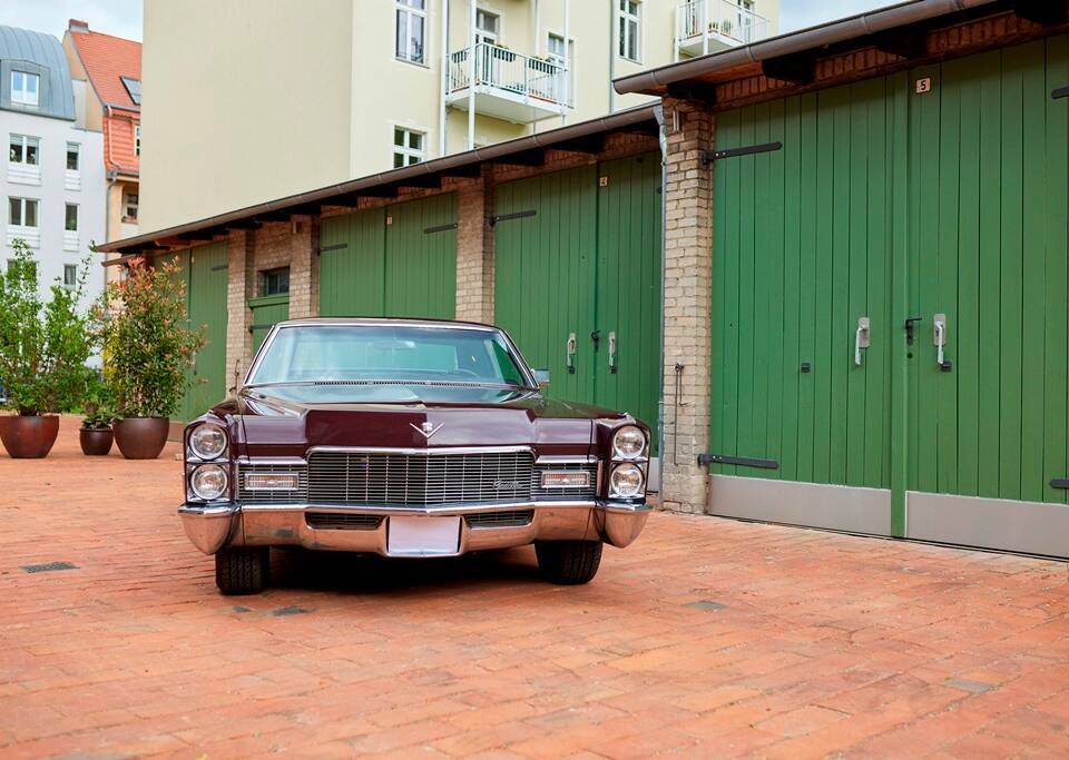 Bild 18/200 von Cadillac Coupe DeVille (1968)