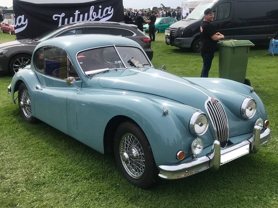 Image 14/19 de Jaguar XK 140 DHC (1955)