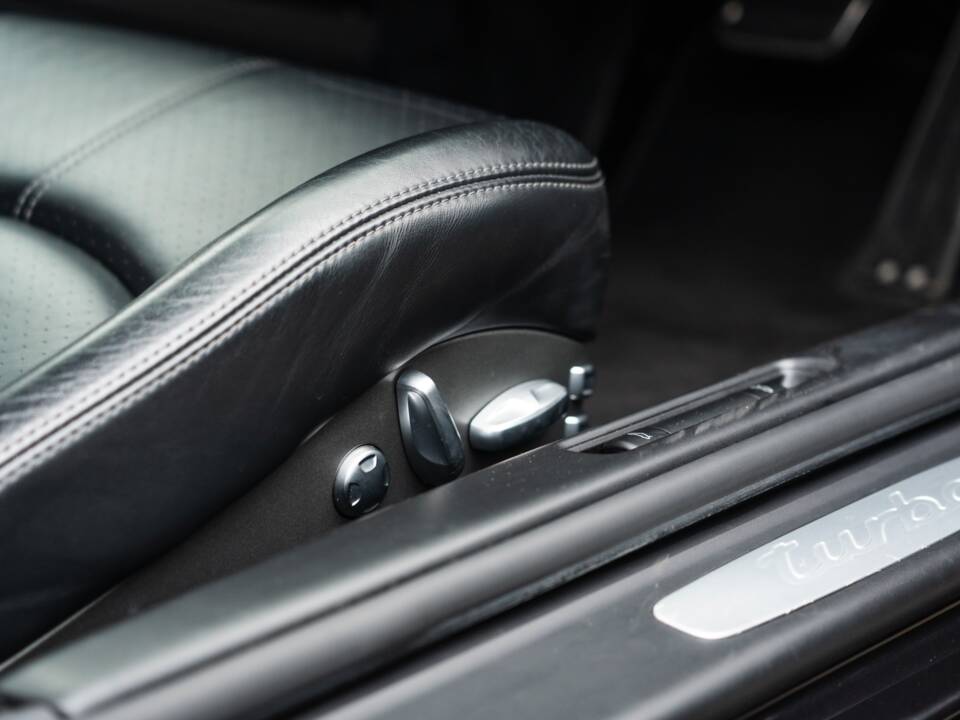 Bild 43/57 von Porsche 911 Turbo (2011)