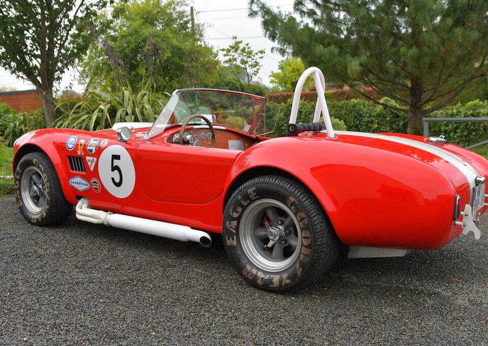 Image 7/8 of Contemporary Classics Cobra 427 S/C CCX (1965)