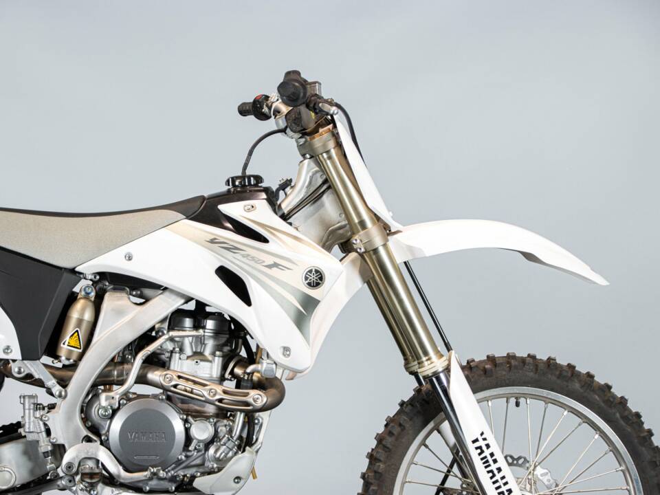 Image 30/50 de Yamaha DUMMY (2007)