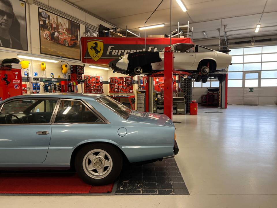 Bild 53/54 von Ferrari 365 GT4 2+2 (1975)