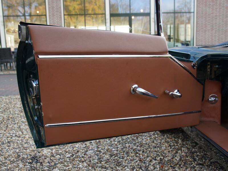 Image 36/50 de Jaguar Type E 4.2 (1967)