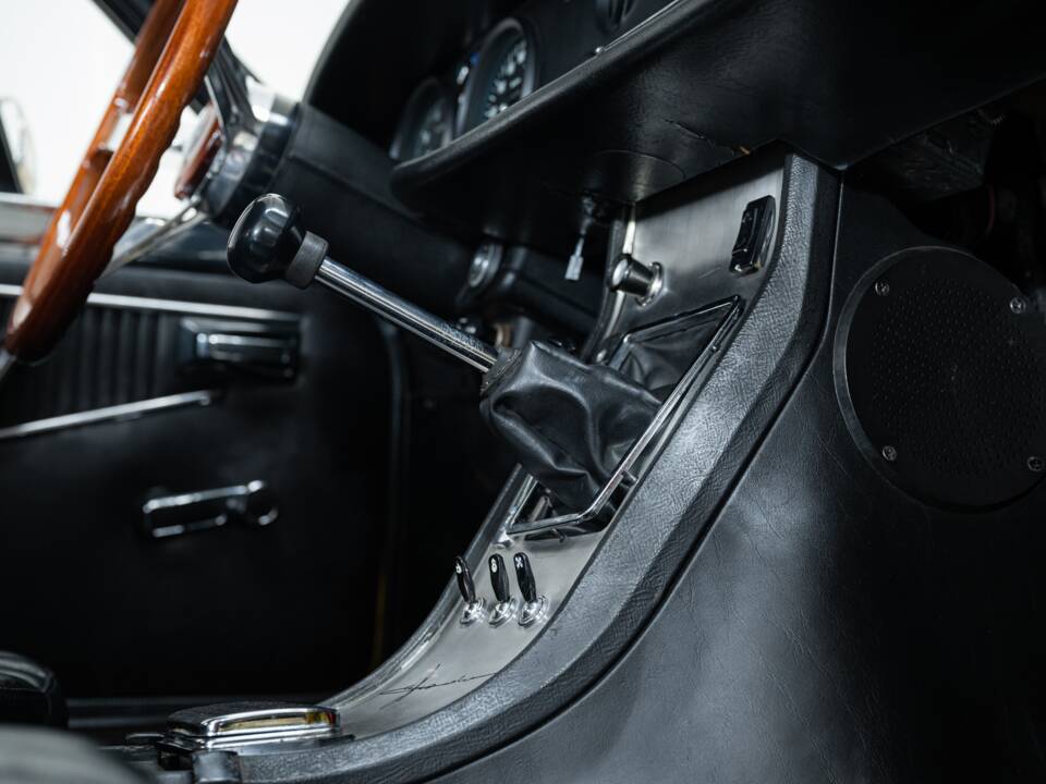 Image 13/40 of Alfa Romeo Junior Zagato GT 1600 (1973)