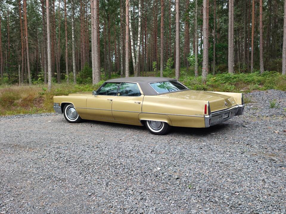 Imagen 5/25 de Cadillac Sedan DeVille (1970)