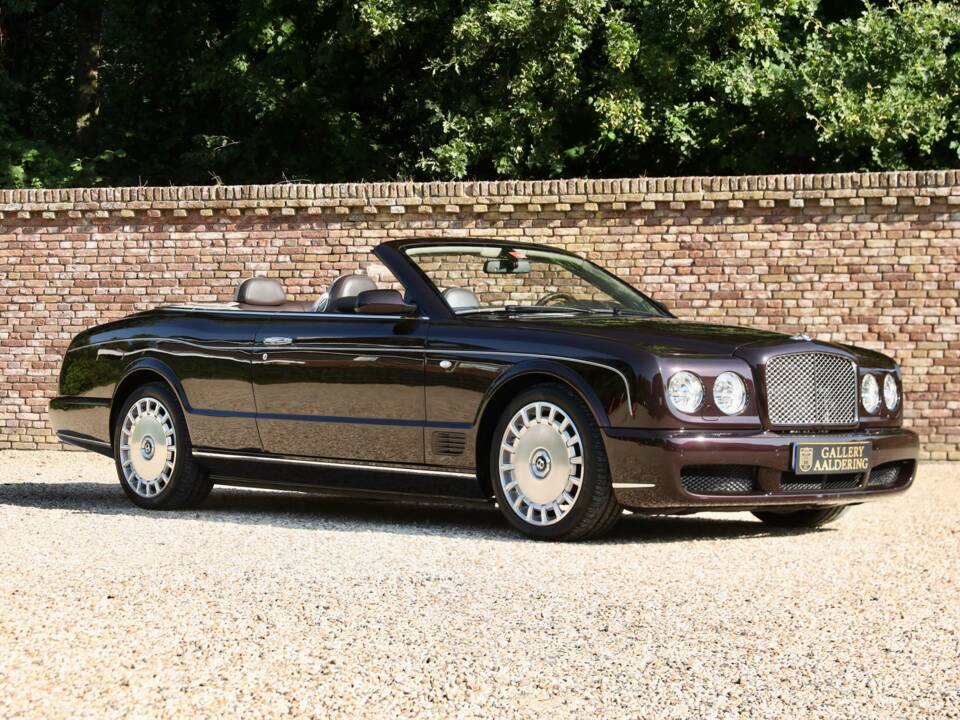 Image 46/50 de Bentley Azure (2008)