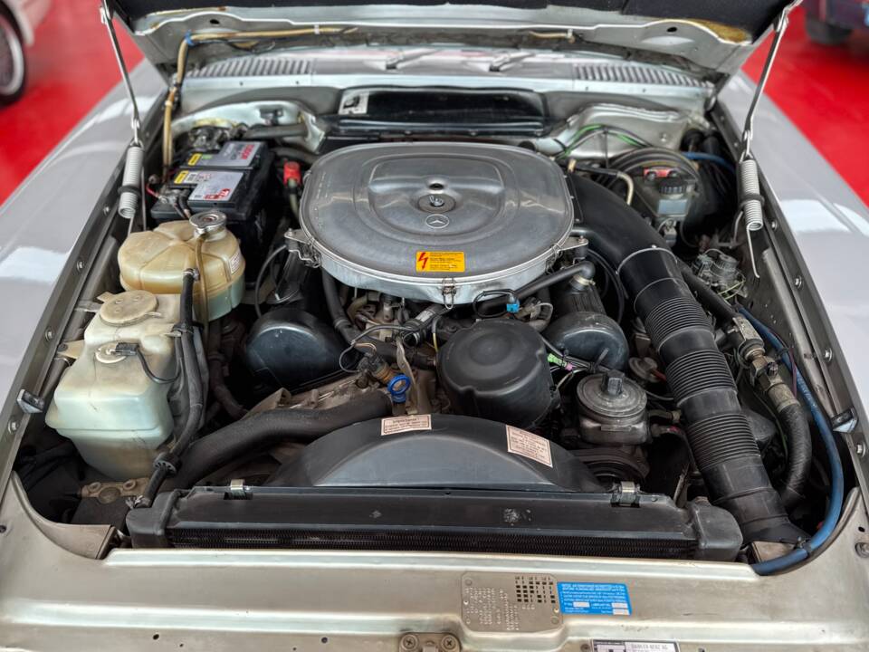 Image 11/34 of Mercedes-Benz 420 SL (1987)