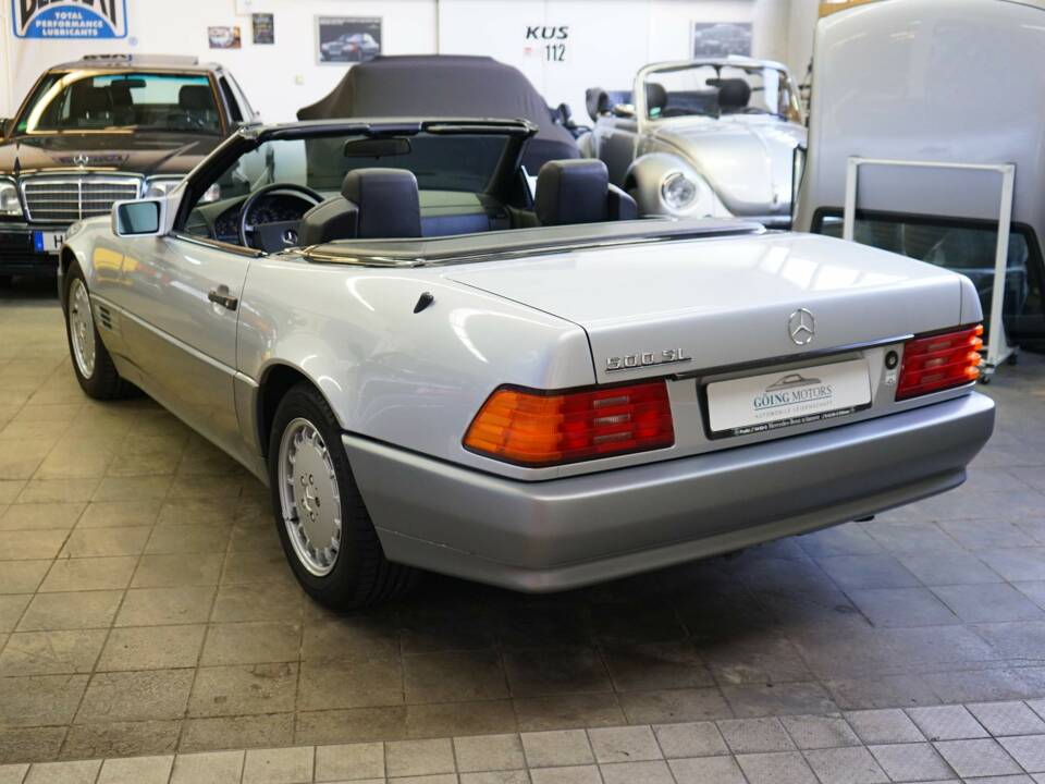 Image 7/38 of Mercedes-Benz 500 SL (1991)