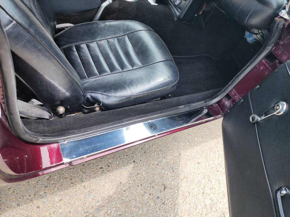 Image 12/55 of MG MGB (1969)