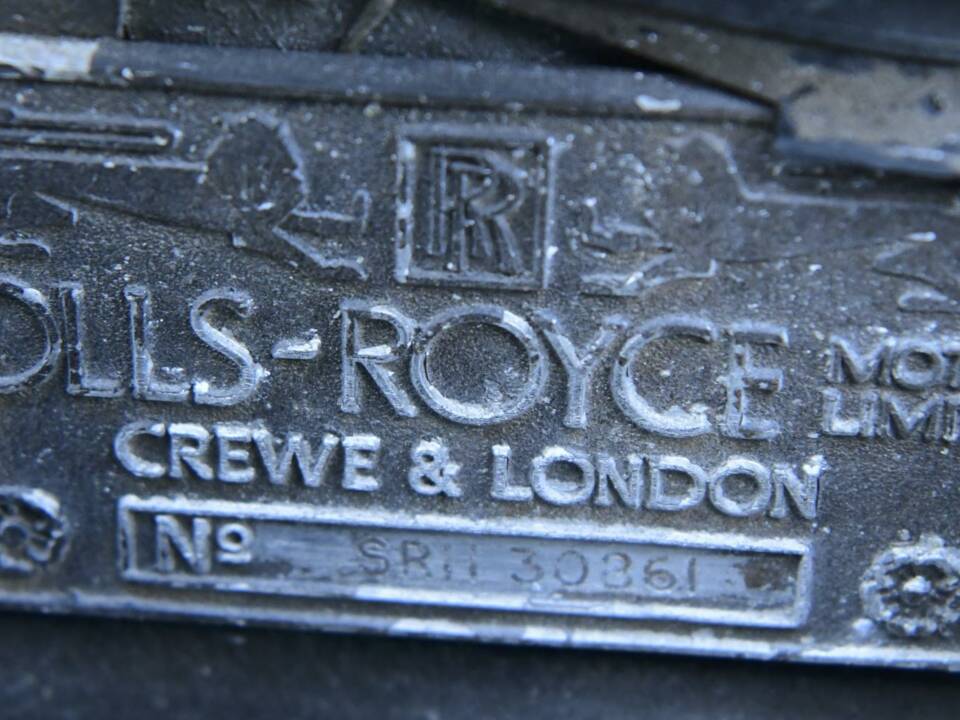 Image 40/50 of Rolls-Royce Silver Shadow II (1977)