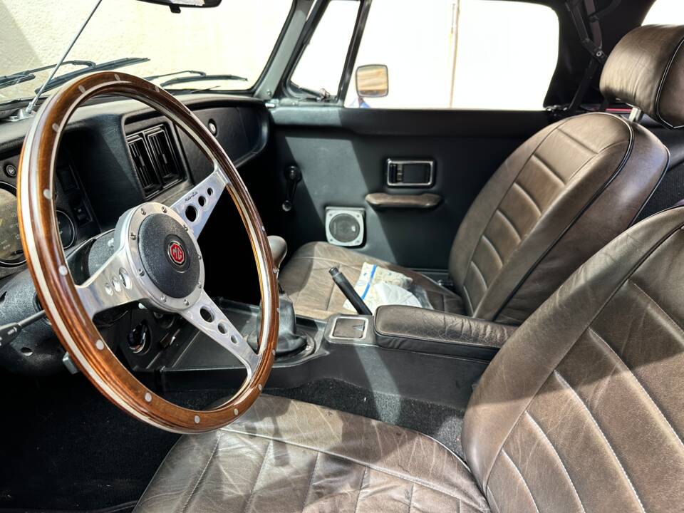 Immagine 48/66 di MG MGB (1977)