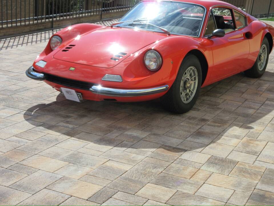 Bild 2/25 von Ferrari Dino 246 GT (1971)