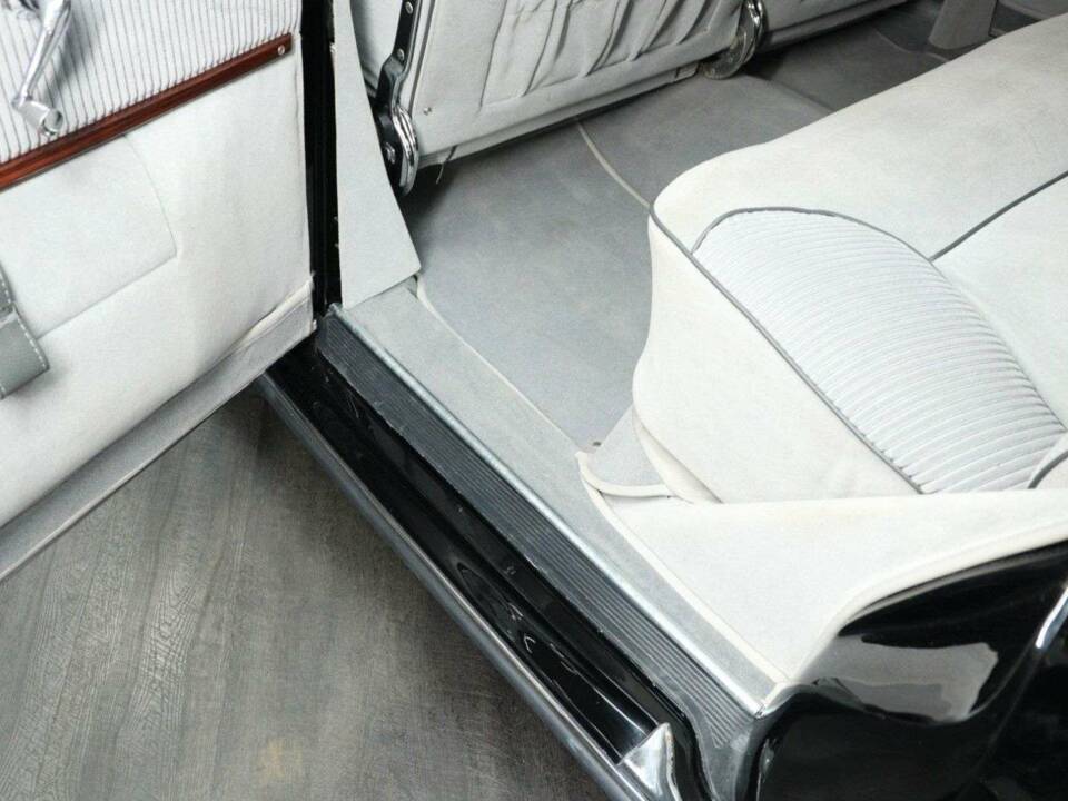 Image 26/50 de Mercedes-Benz 300 d (1958)