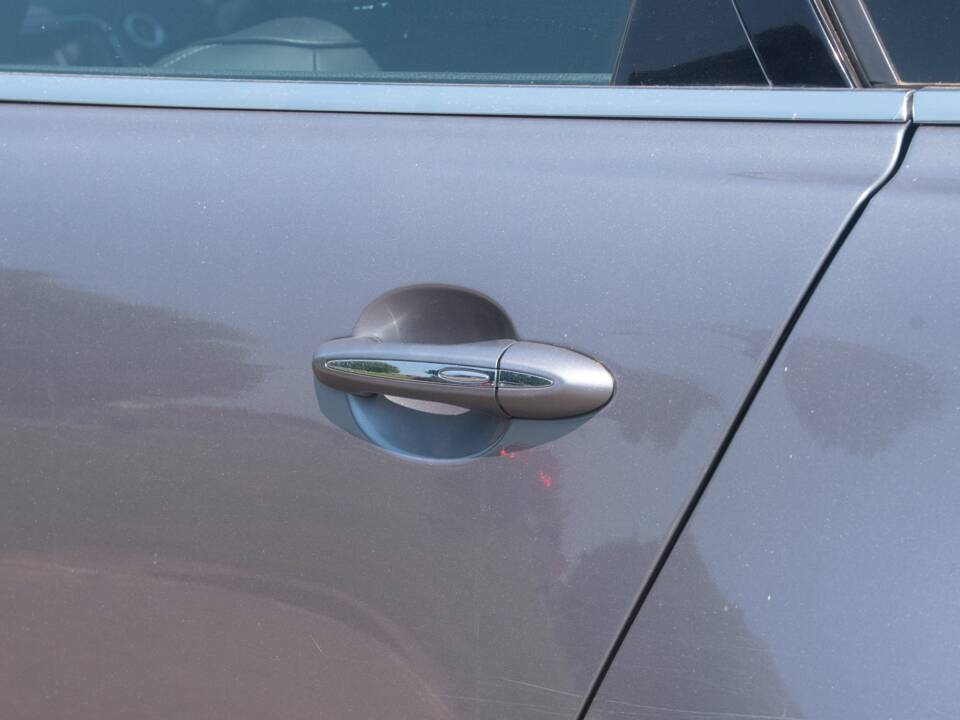 Image 34/50 of Jaguar XJ 5.0 (2011)