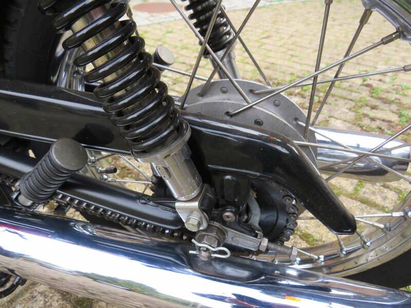 Image 36/40 of Yamaha RD 200 (1978)