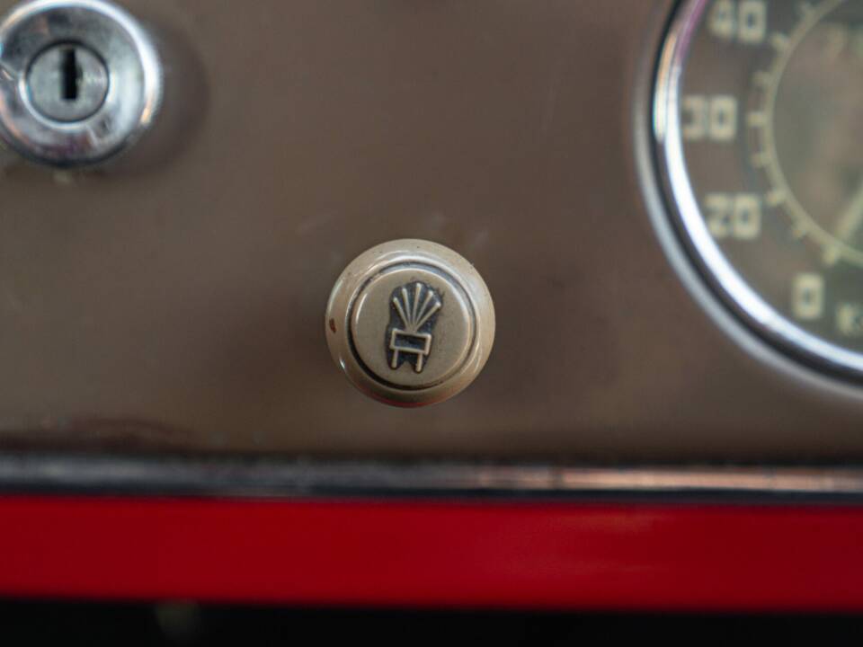 Bild 39/43 von FIAT 500 C Furgonato (1950)