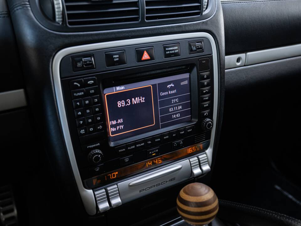 Bild 18/38 von Porsche Cayenne Turbo (2007)