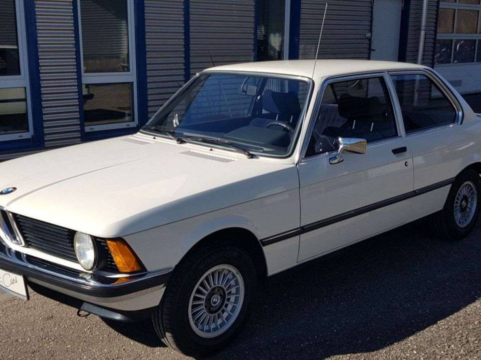 Image 6/26 of BMW 318 (1979)