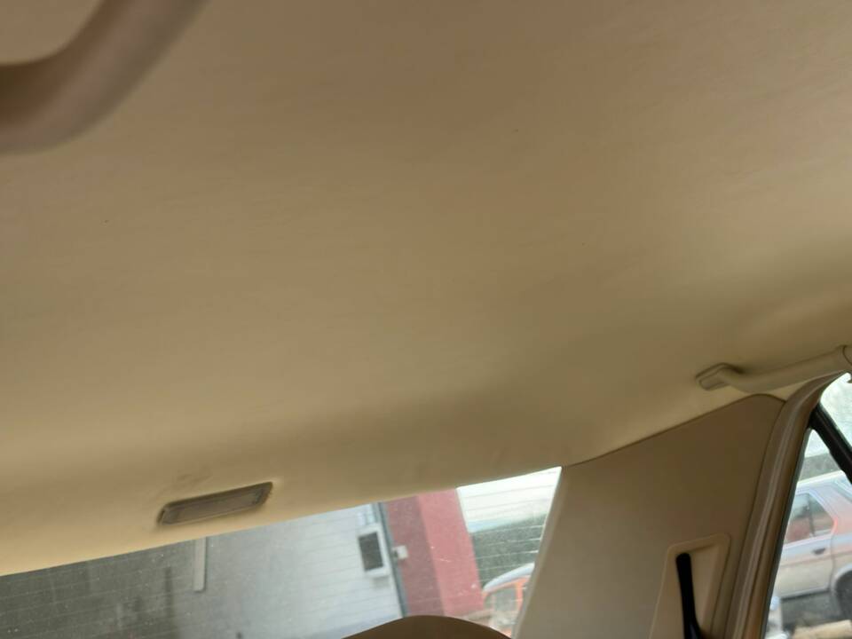 Afbeelding 27/46 van Mercedes-Benz 200 E-16 (1993)