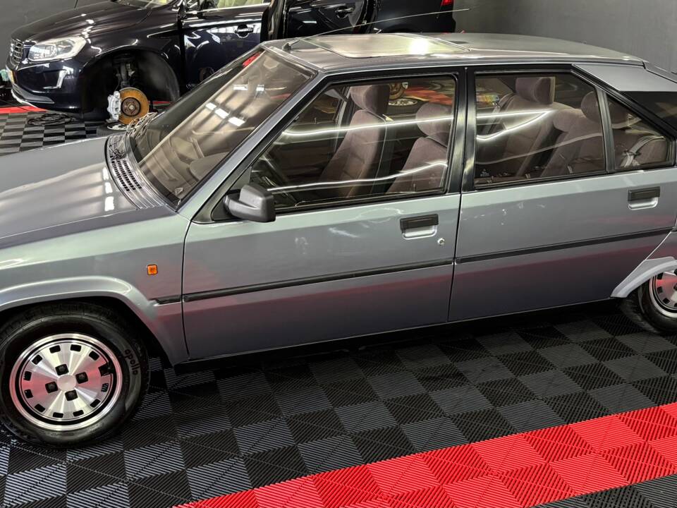 Bild 6/16 von Citroën BX 19 GT (1987)