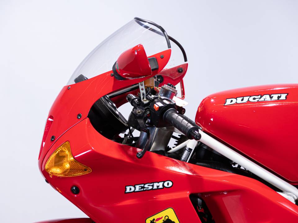 Image 48/49 of Ducati DUMMY (1990)