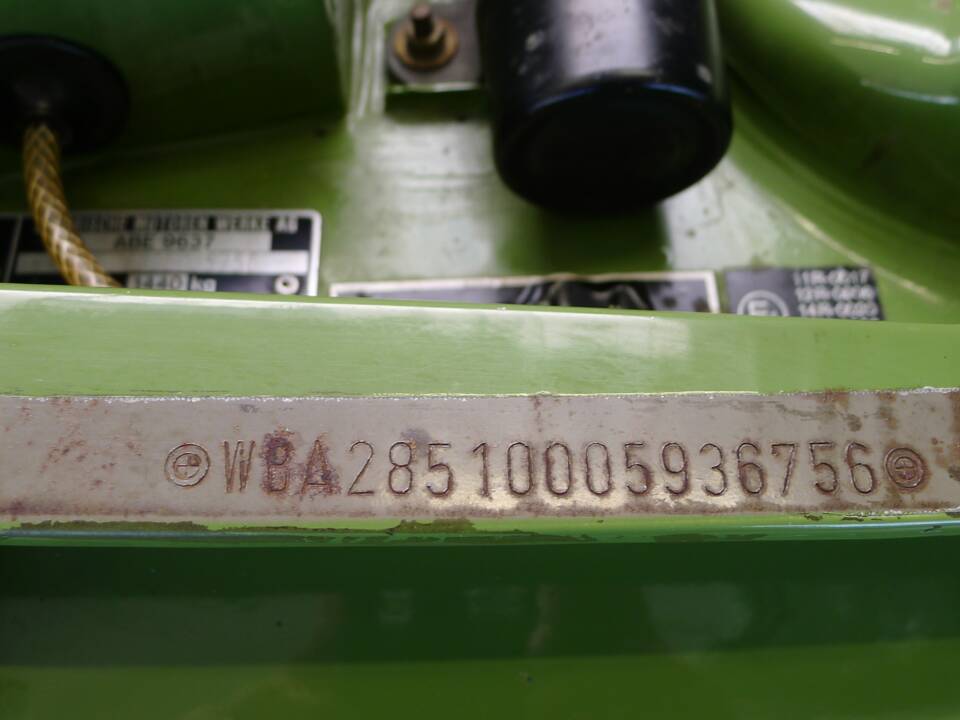 Immagine 11/50 di BMW 318 (1979)