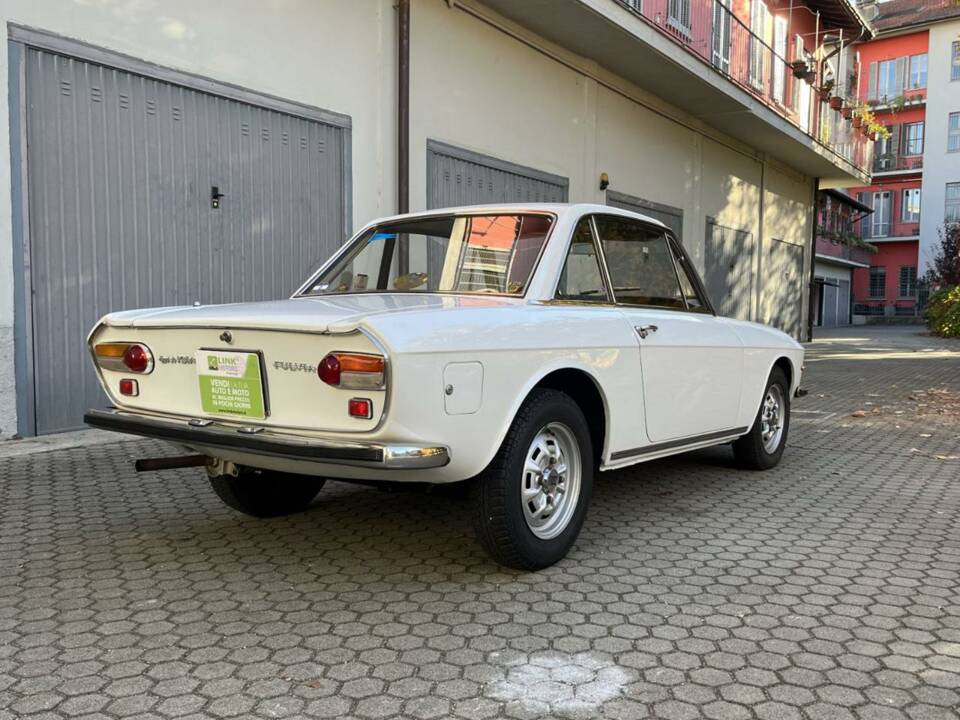 Image 25/44 of Lancia Fulvia 1.3 S (1970)