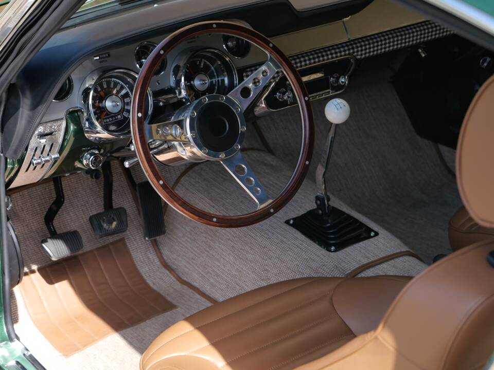 Bild 10/32 von Ford Mustang Custom (1967)