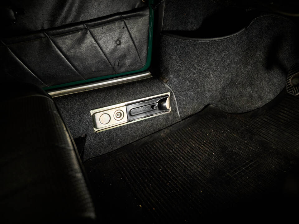 Image 70/100 de Porsche 912 (1967)