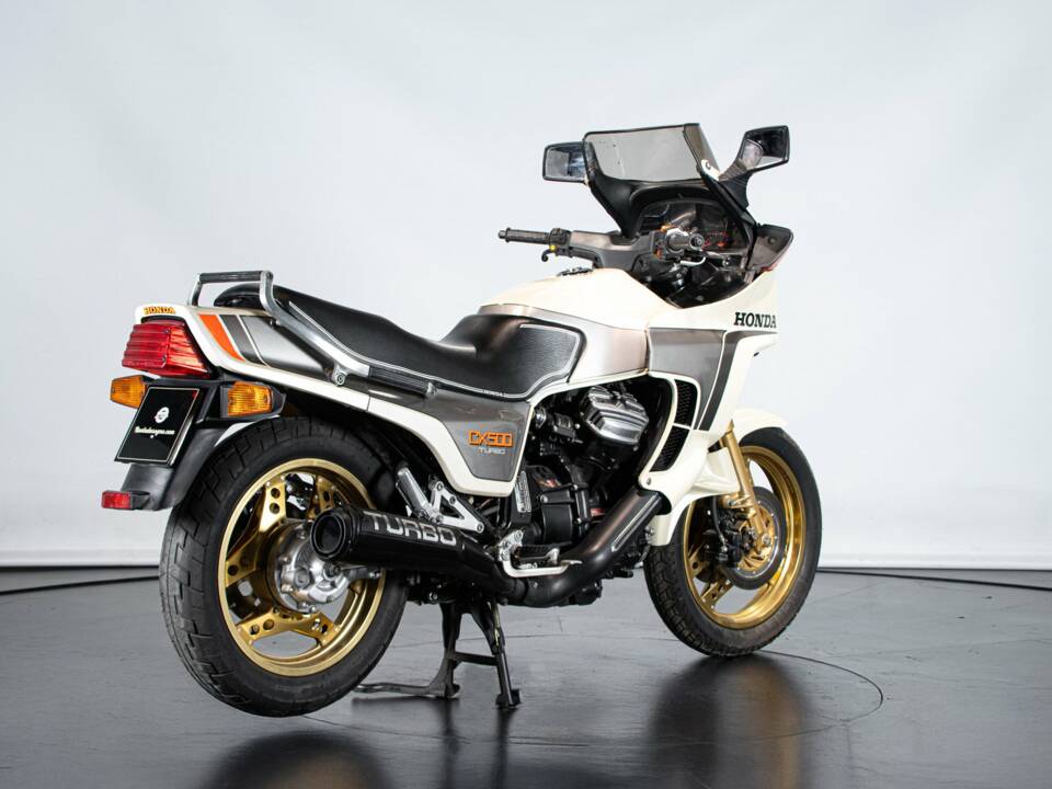 Image 6/50 of Honda CX 500 Turbo (1982)