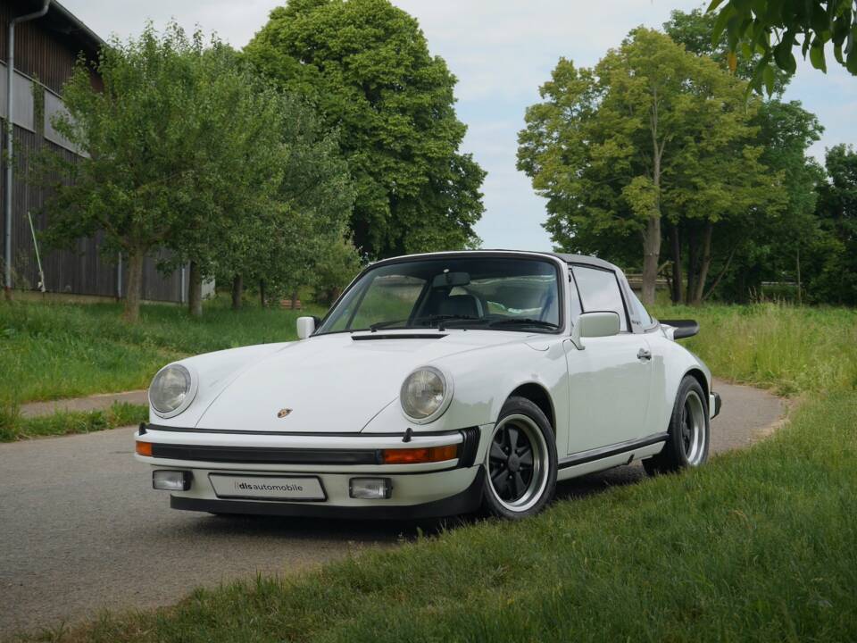Image 23/25 of Porsche 911 Carrera 3.0 (1976)