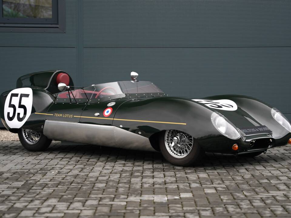 Image 1/50 of Westfield Eleven Sports (2020)