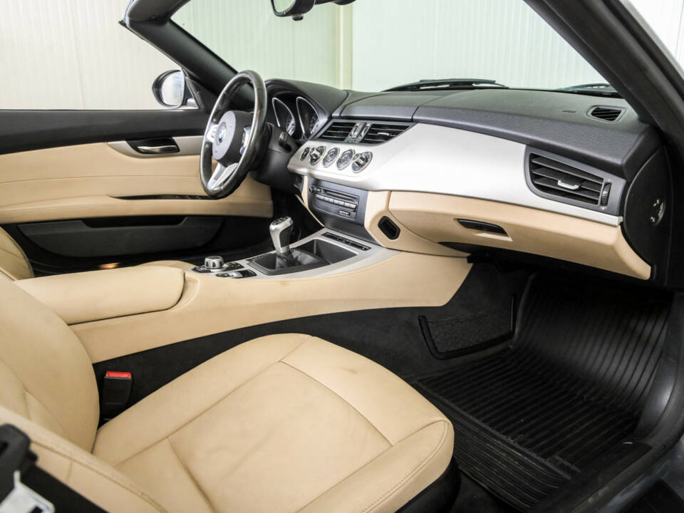 Bild 12/50 von BMW Z4 sDrive23i (2010)