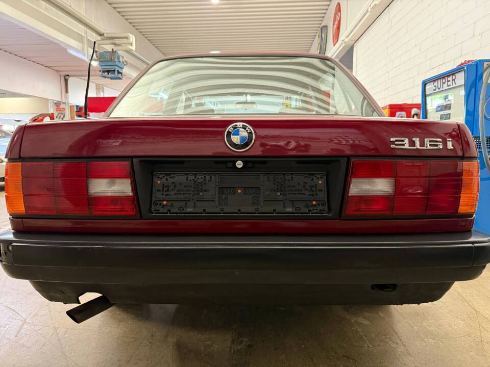 Afbeelding 13/20 van BMW 316i (1990)