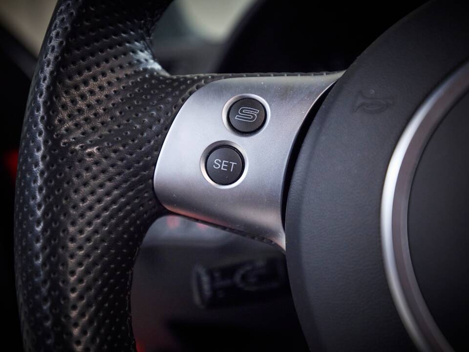 Image 87/95 of Audi RS4 Avant (2006)