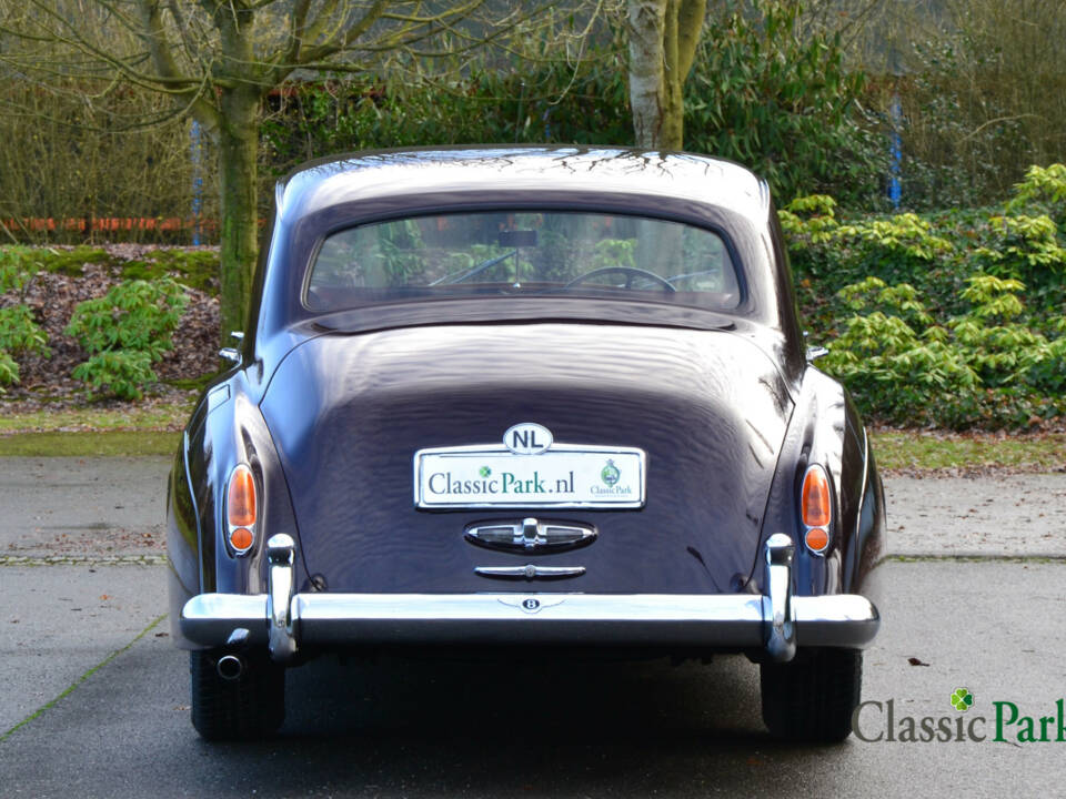 Bild 4/50 von Bentley S 1 (1958)