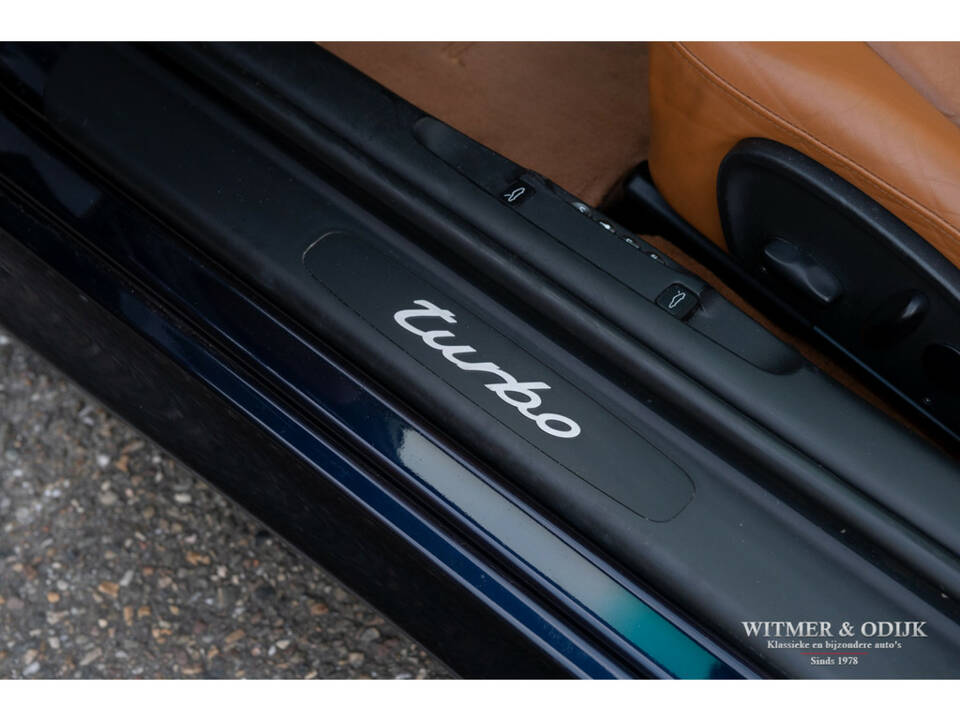 Image 27/31 de Porsche 911 Turbo (2003)