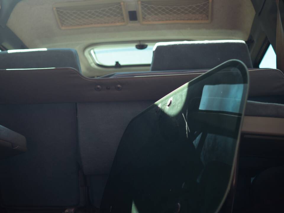 Image 12/18 of Land Rover Discovery (1990)