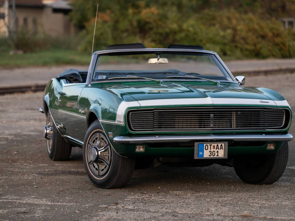 Image 1/8 of Chevrolet Camaro Z28 (1968)