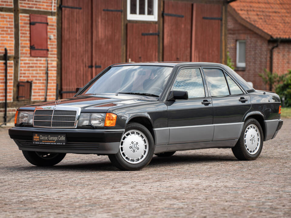 Image 1/44 of Mercedes-Benz 190 E 1.8 (1992)