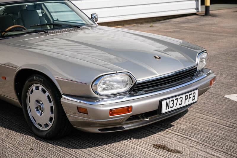 Image 8/32 de Jaguar XJS 4.0 Celebration (1996)
