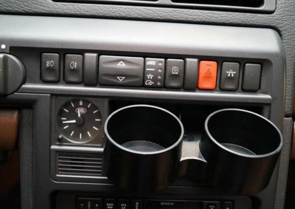 Bild 13/50 von Land Rover Range Rover 4.0 SE (1997)