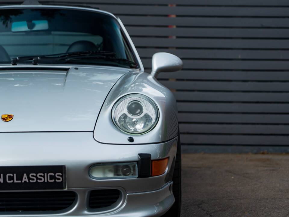 Bild 20/58 von Porsche 911 Carrera 4S (1996)
