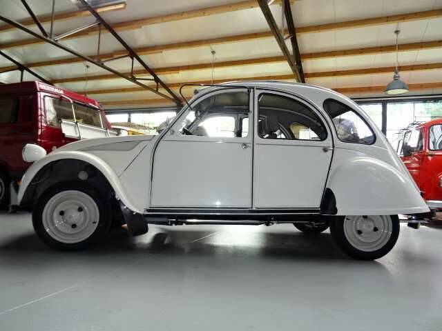 Image 9/29 of Citroën 2 CV 6 (1987)