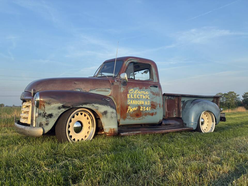 Image 4/8 of GMC 100 (1952)